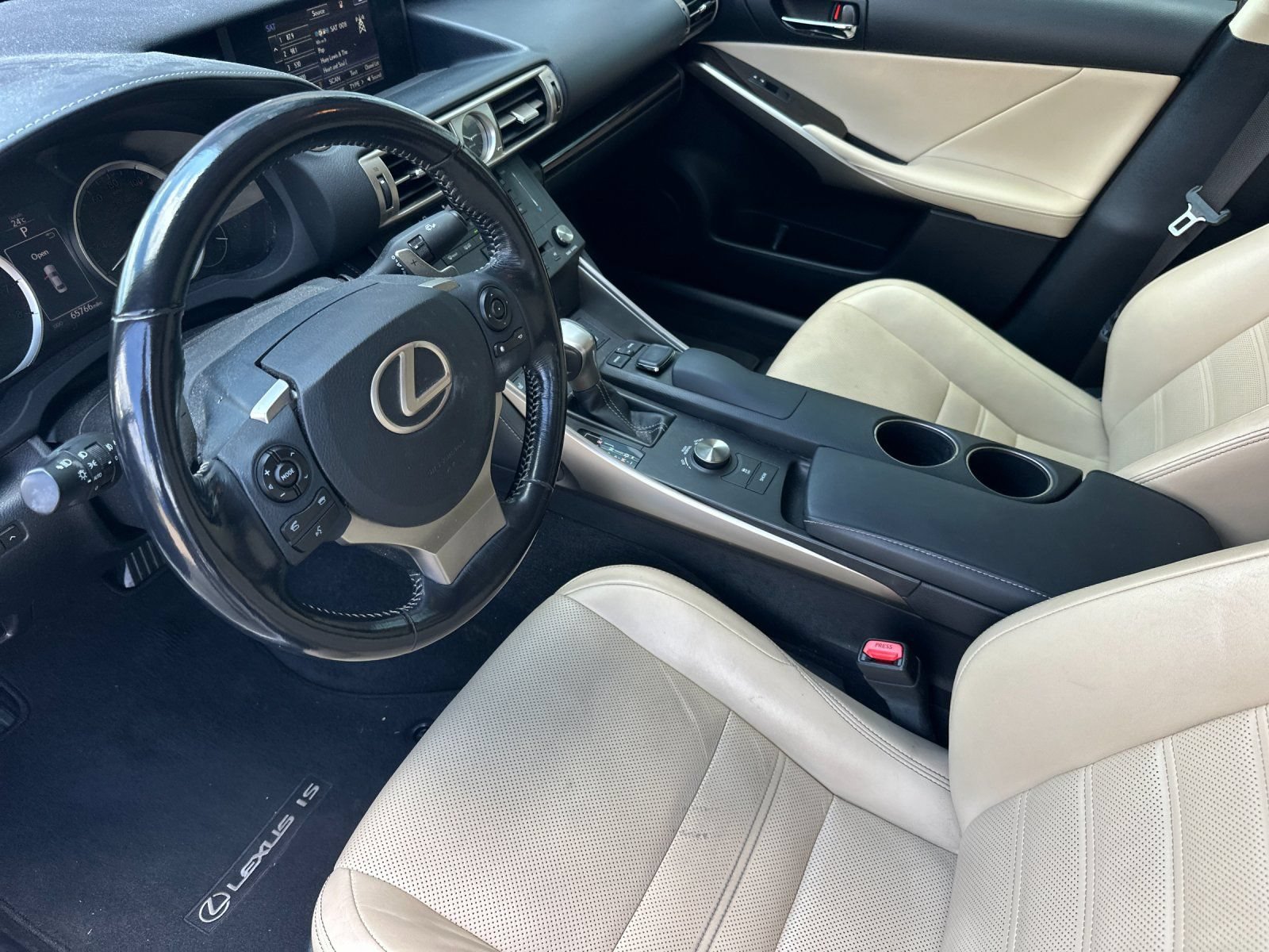 Used 2015 Lexus IS 350 AWD image 9