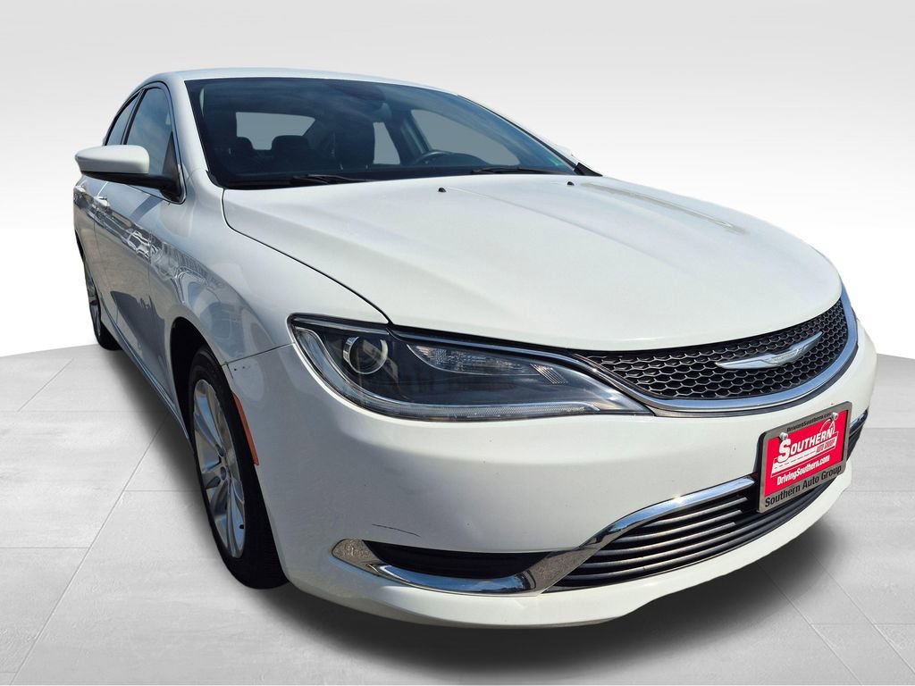 Used 2016 Chrysler 200 Limited Platinum w/ Comfort & Convenience Group image 7