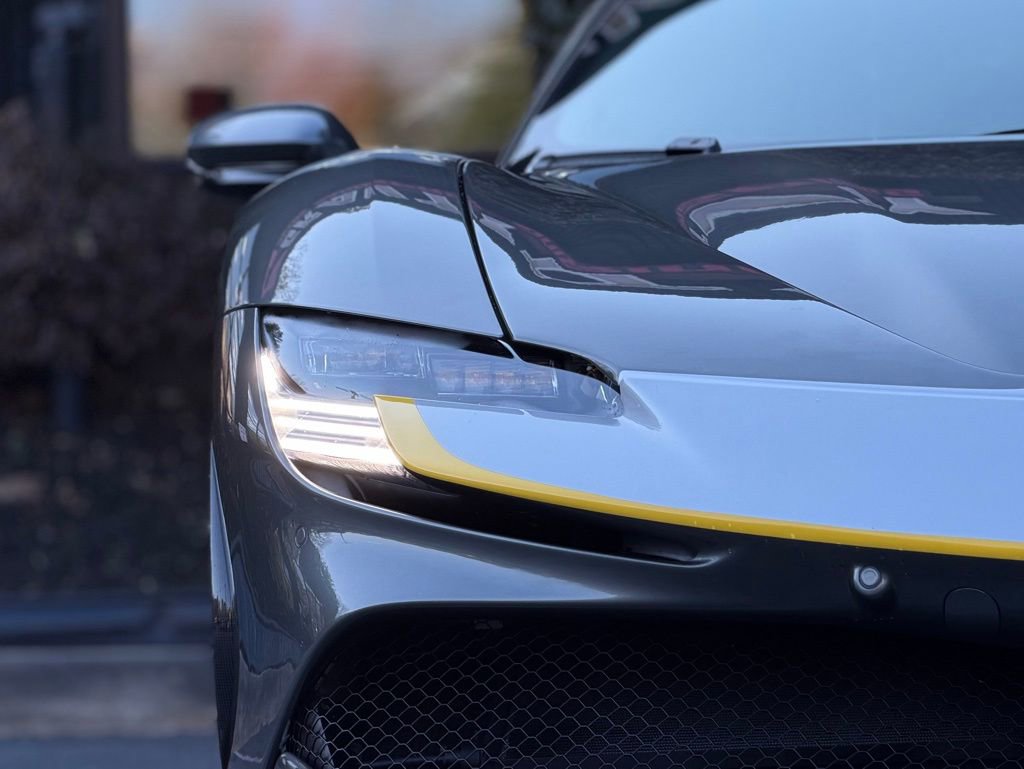 Used 2021 Ferrari SF90 Stradale image 4