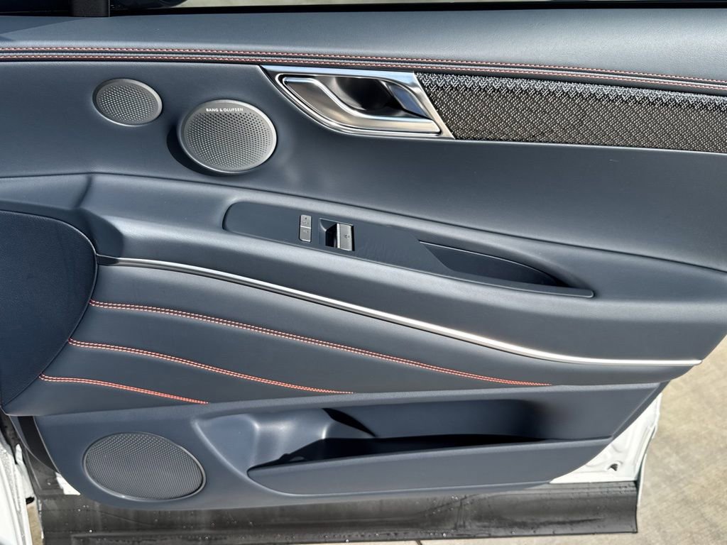 New 2026 Genesis GV80 3.5T e-SC image 18