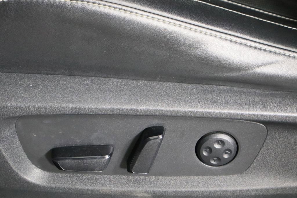 Used 2023 INFINITI QX60 Sensory w/ Cargo Package image 25