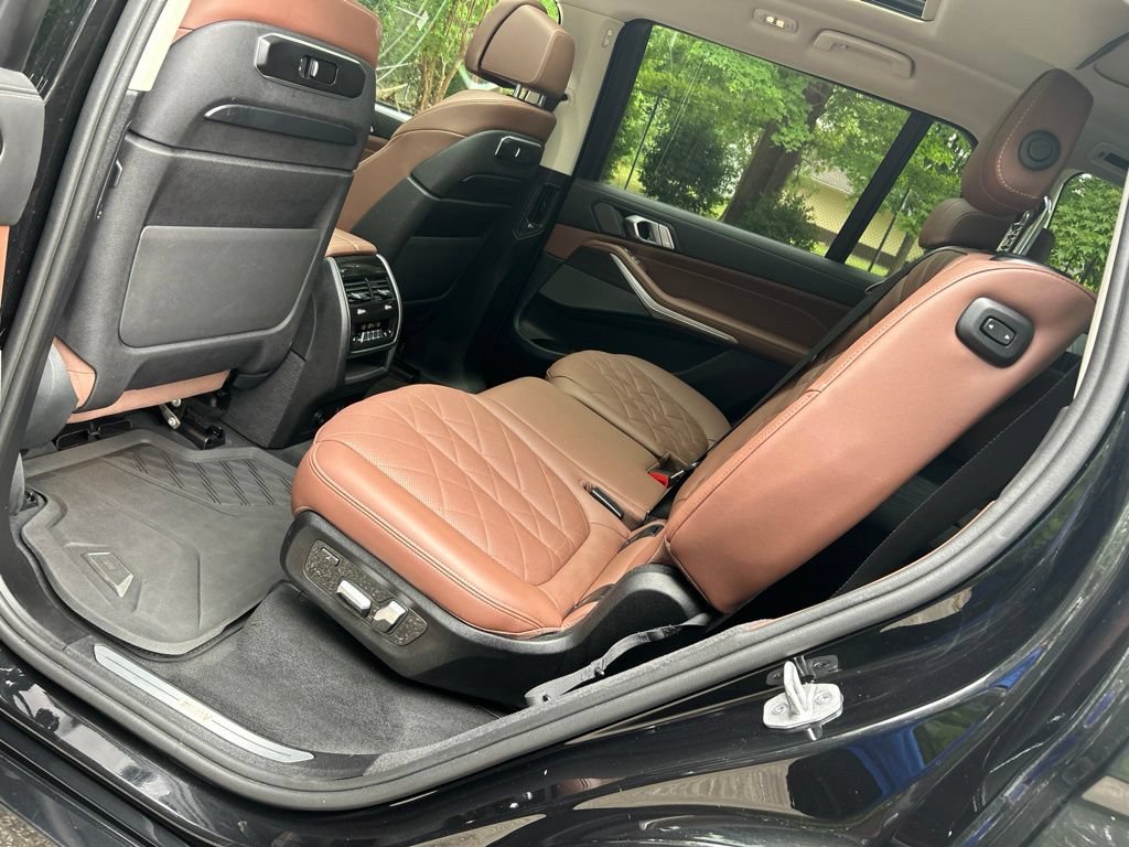 Used 2024 BMW X7 xDrive40i AWD/4WD image 27