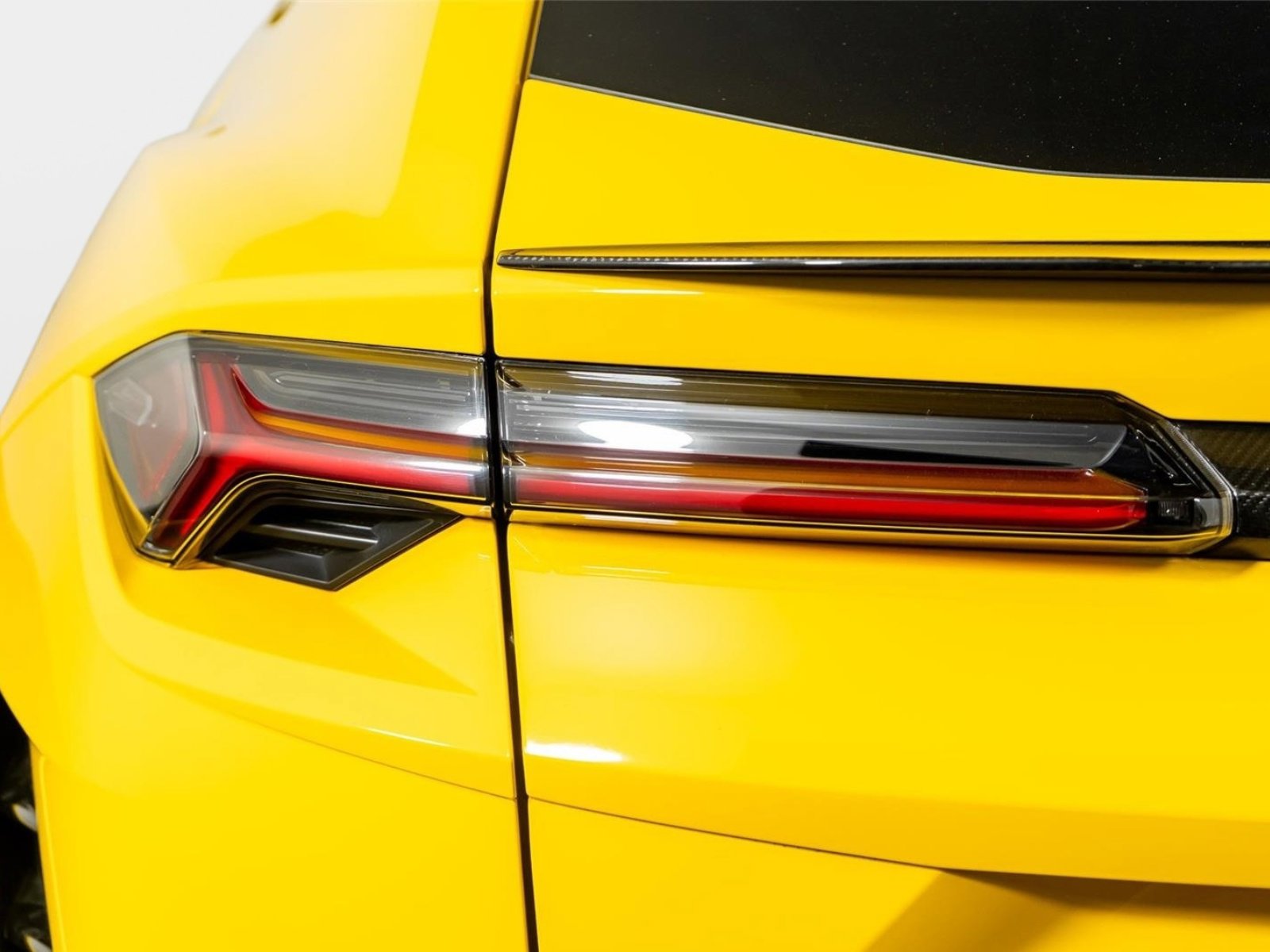 Used 2023 Lamborghini Urus Performante image 12