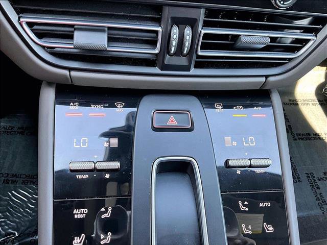 Used 2022 Porsche Macan GTS AWD/4WD image 24