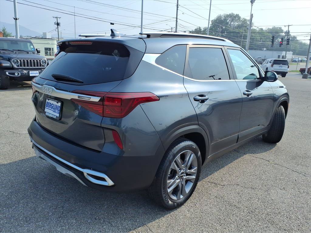 Used 2022 Kia Seltos S FWD image 4