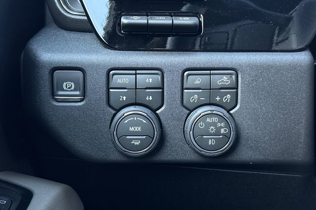 New 2026 Chevrolet Silverado 2500 ZR2 w/ ZR2 Bison Edition AWD/4WD image 27