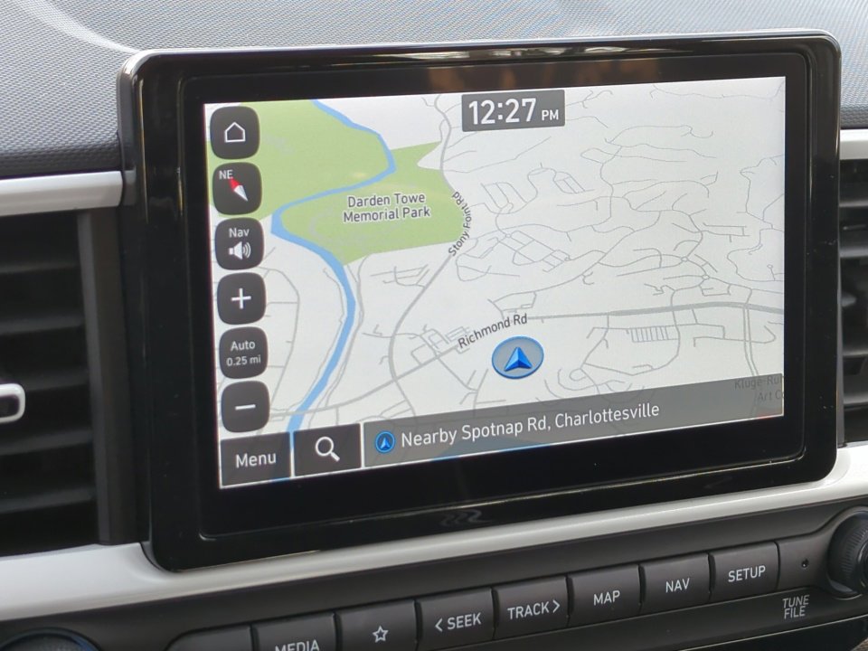 Certified 2025 Hyundai Venue Limited image 23