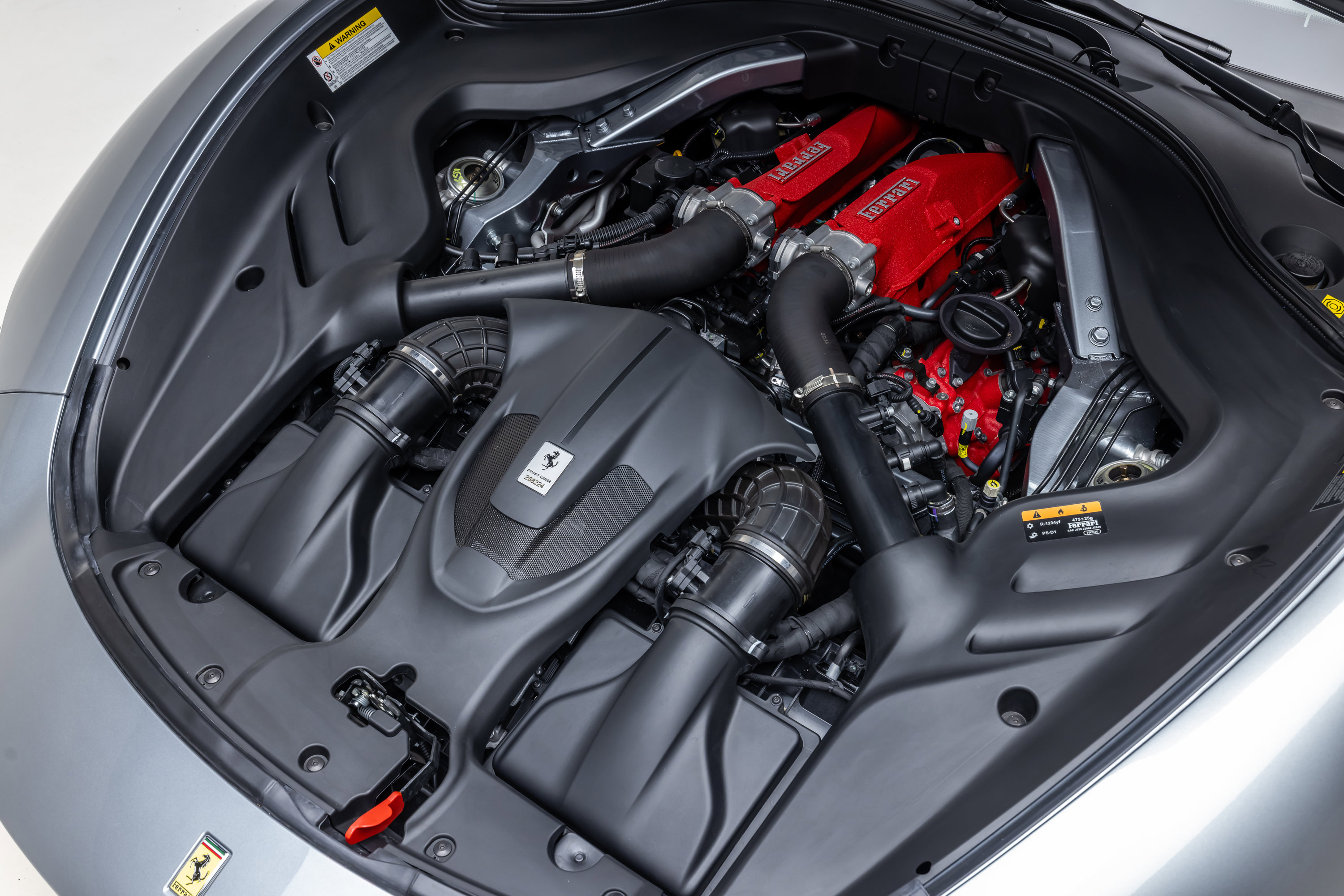 Used 2023 Ferrari Roma RWD image 21