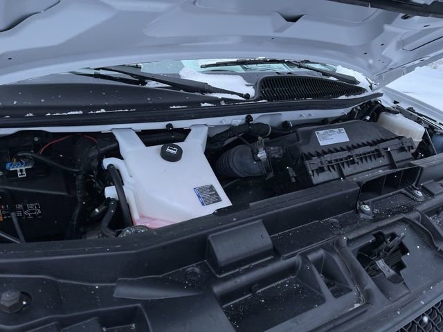 Used 2024 Chevrolet Express 2500 w/ Driver Convenience Package image 25