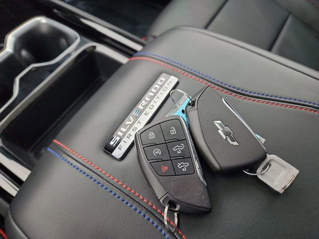 Used 2024 Chevrolet Silverado EV RST image 49