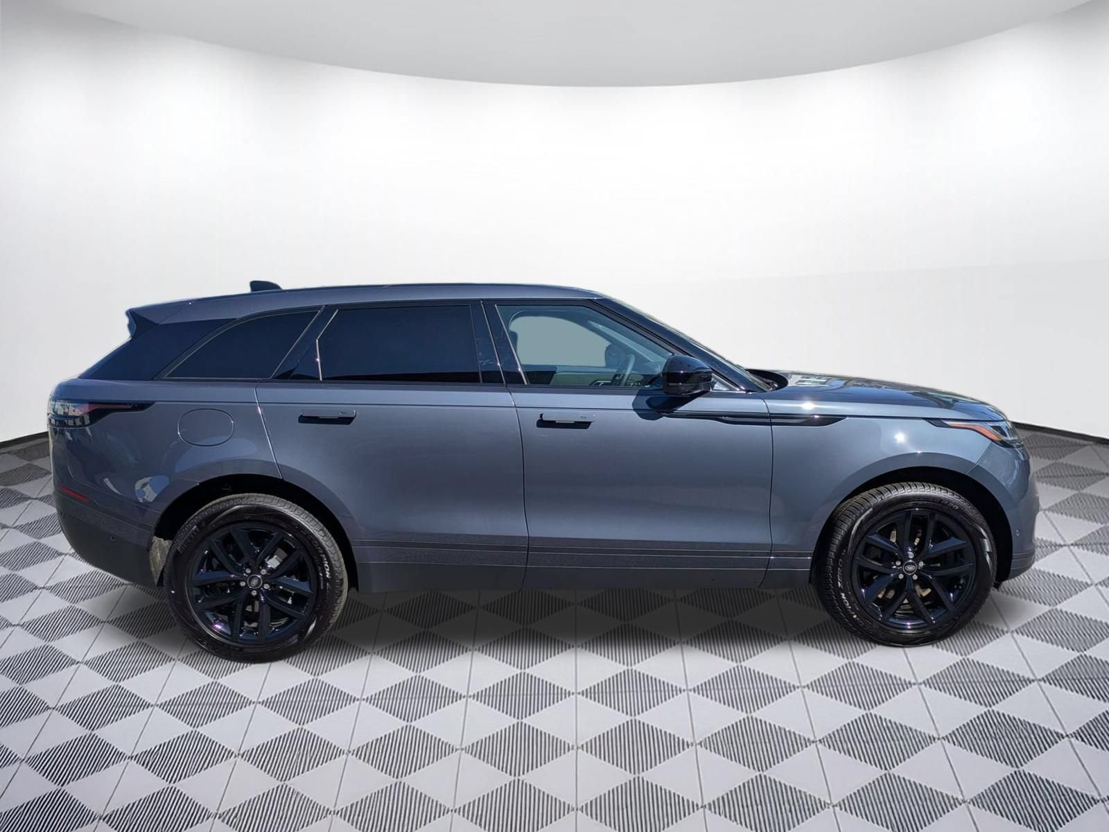 New 2026 Land Rover Range Rover Velar S AWD/4WD image 6