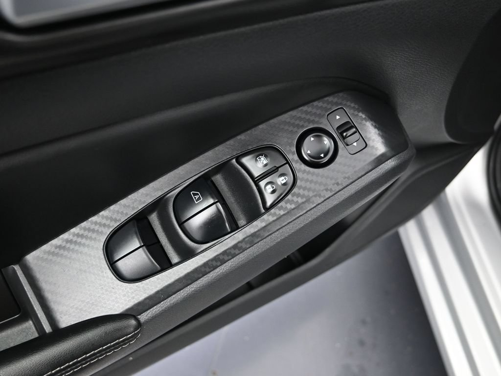 Certified 2025 Nissan Altima 2.5 SV FWD image 11