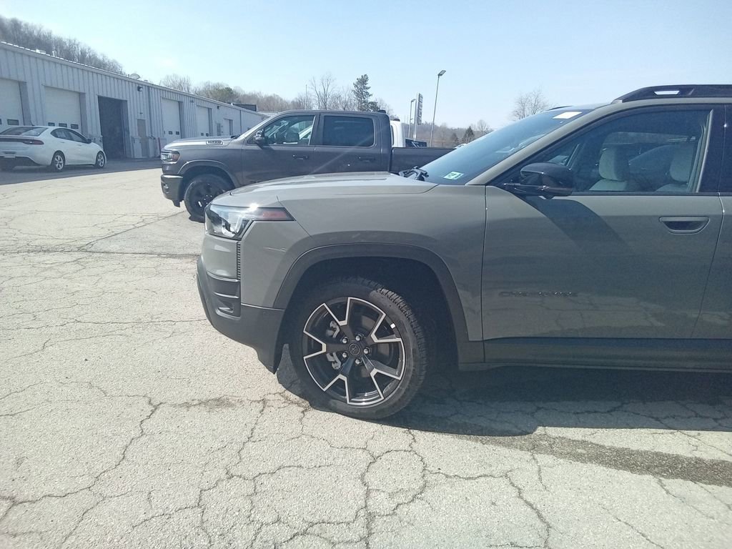 New 2026 Jeep Cherokee Overland w/ Advanced Pro Tech Group image 8