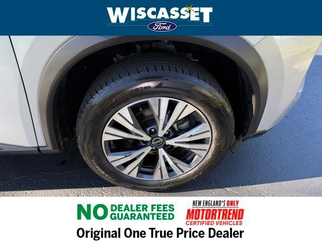 Used 2023 Nissan Rogue SV image 30