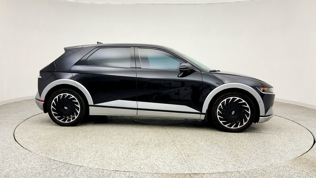 Used 2023 Hyundai Ioniq 5 Limited AWD/4WD image 4