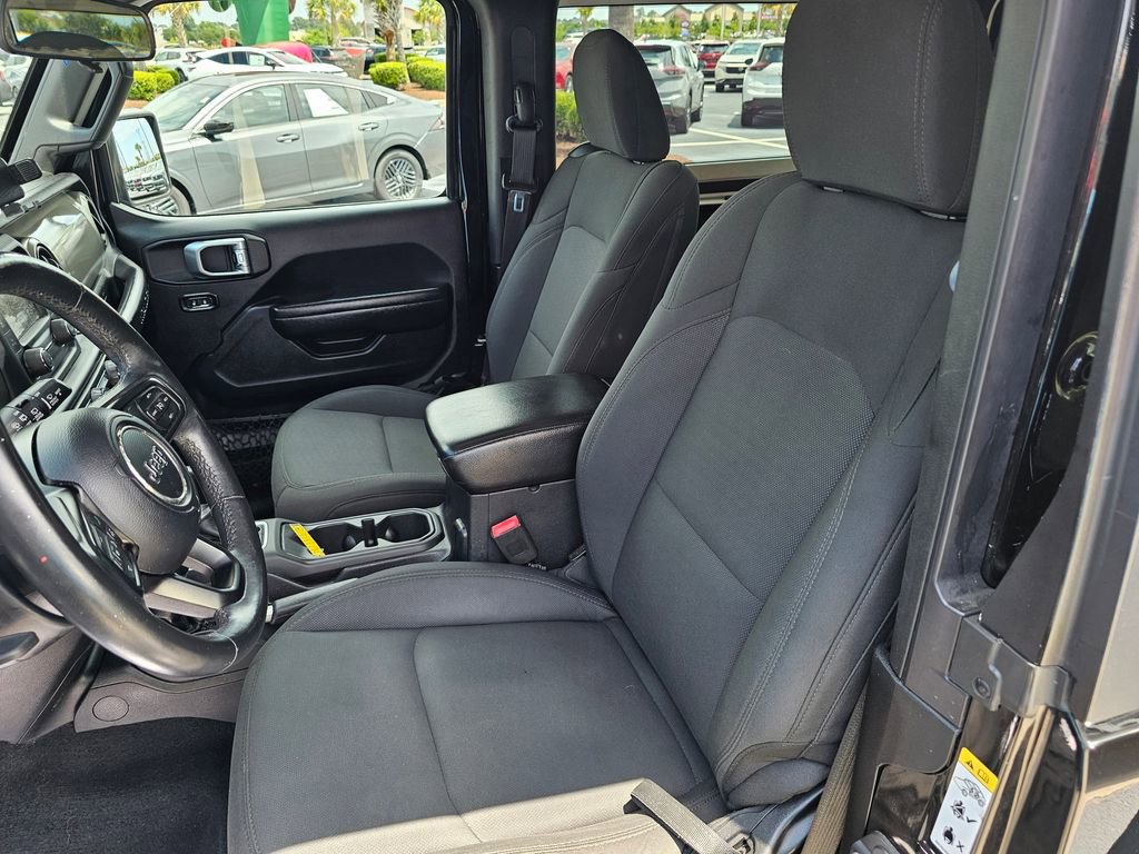 Used 2018 Jeep Wrangler Sport AWD/4WD image 18