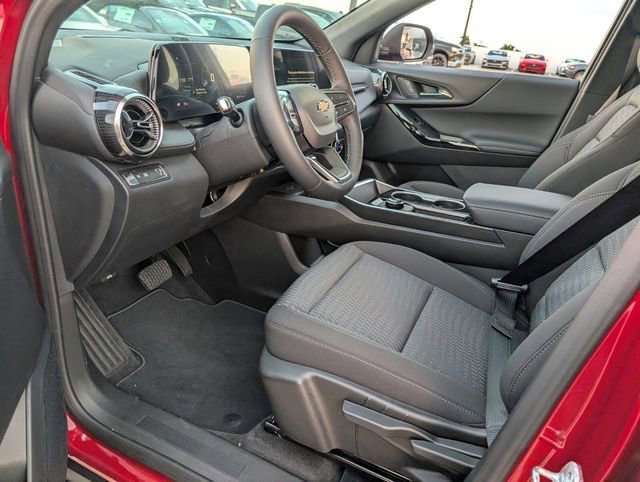 New 2026 Chevrolet Equinox LT image 8