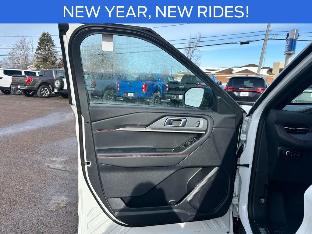 New 2026 Ford Explorer ST-Line AWD/4WD image 13