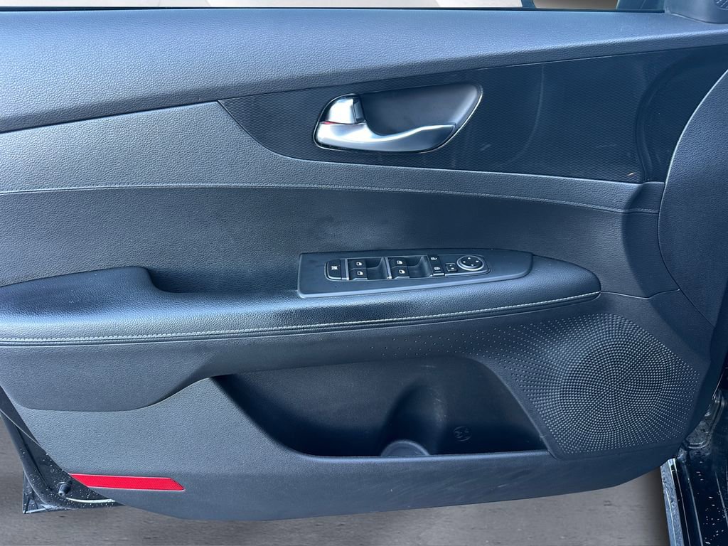 Used 2021 Kia Forte GT-Line image 12