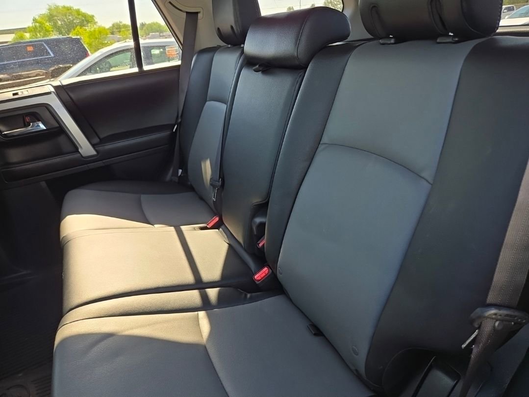 Used 2016 Toyota 4Runner SR5 Premium AWD/4WD image 12