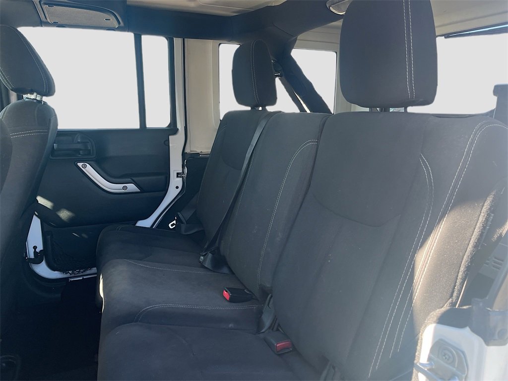 Used 2018 Jeep Wrangler Unlimited Sahara image 21