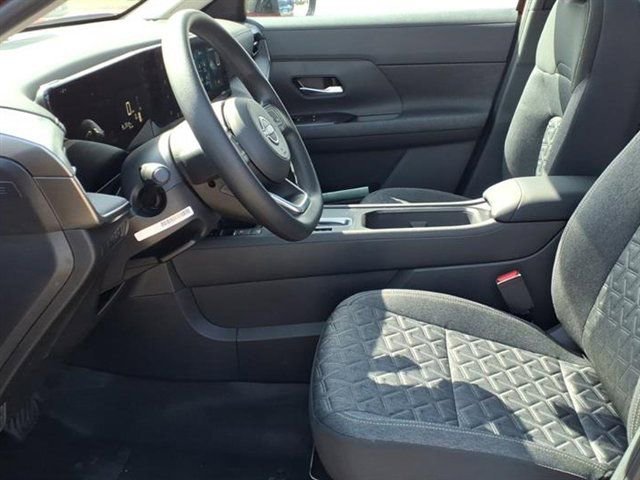 New 2026 Nissan Kicks SV image 30