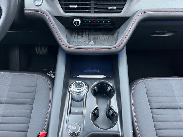 Used 2025 Ford Explorer ST-Line w/ Premium Package image 23