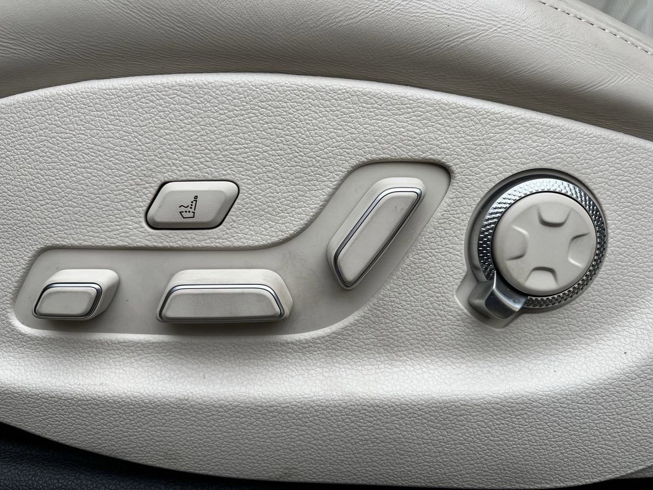 Used 2024 Genesis GV80 3.5T image 25