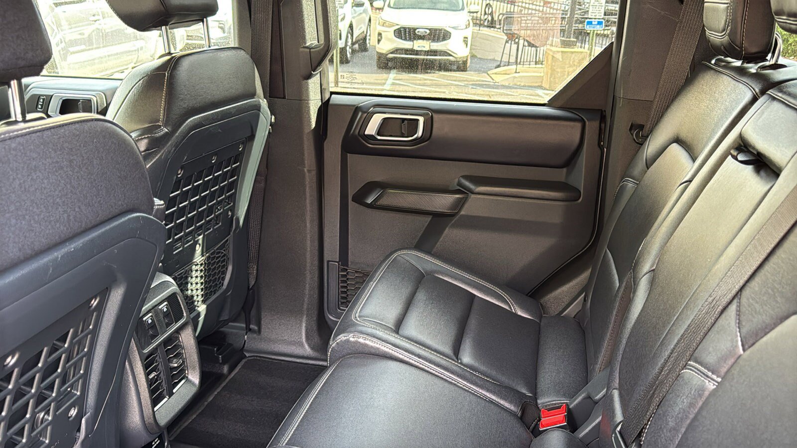 Certified 2025 Ford Bronco Badlands AWD/4WD image 30