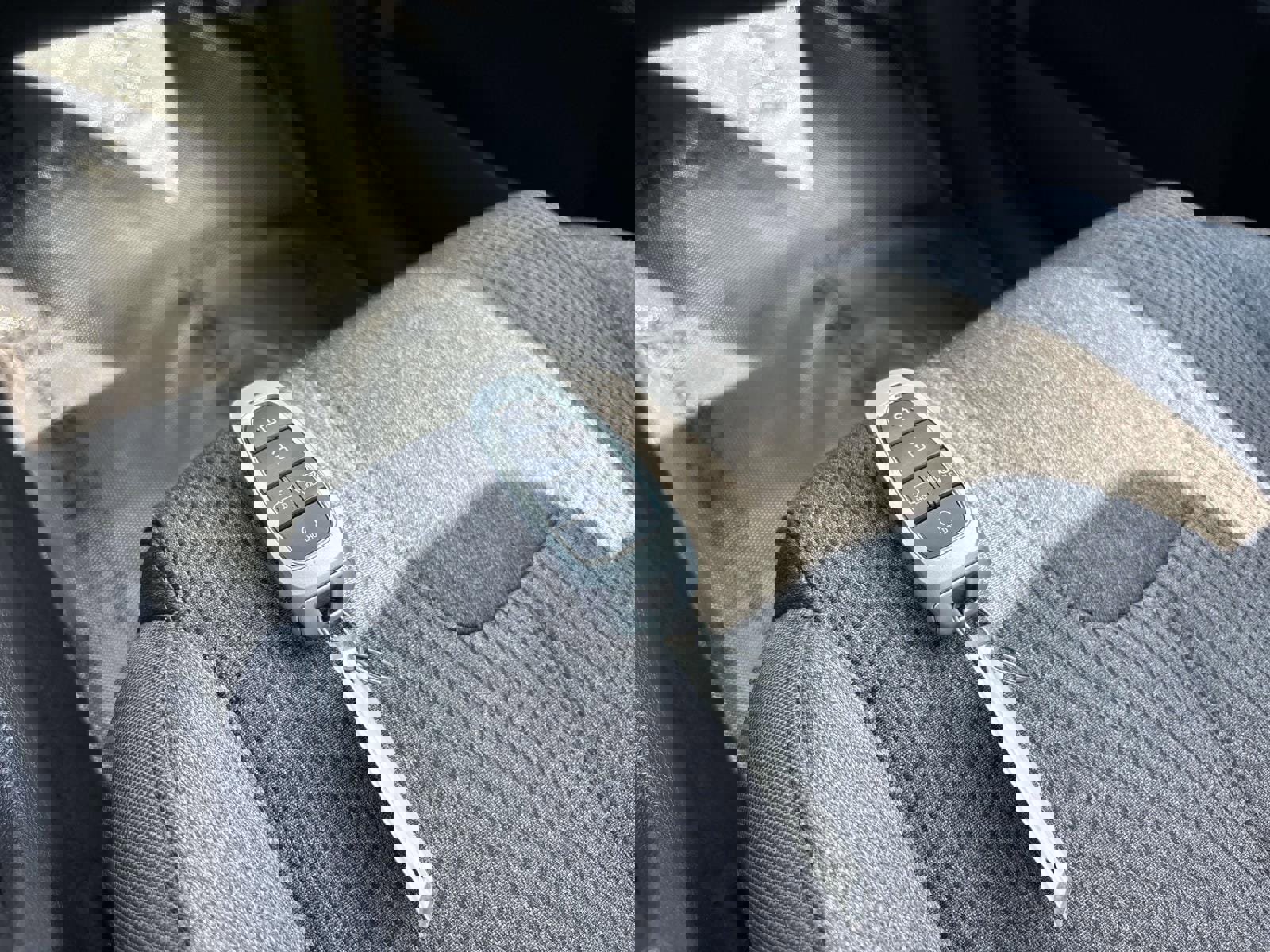 Used 2023 Hyundai Santa Fe SEL w/ Cargo Package image 27