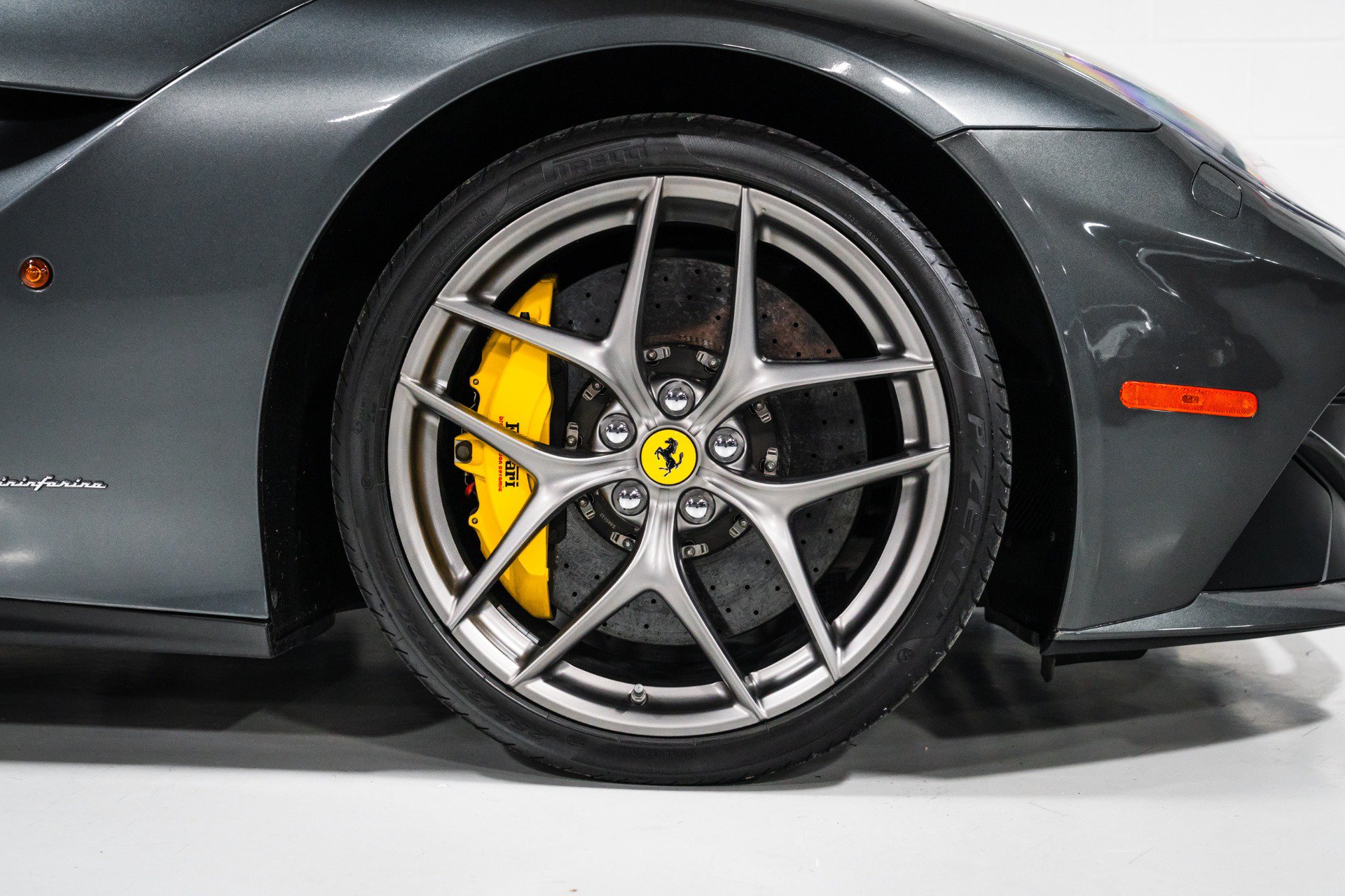 Used 2015 Ferrari F12 Berlinetta RWD image 12