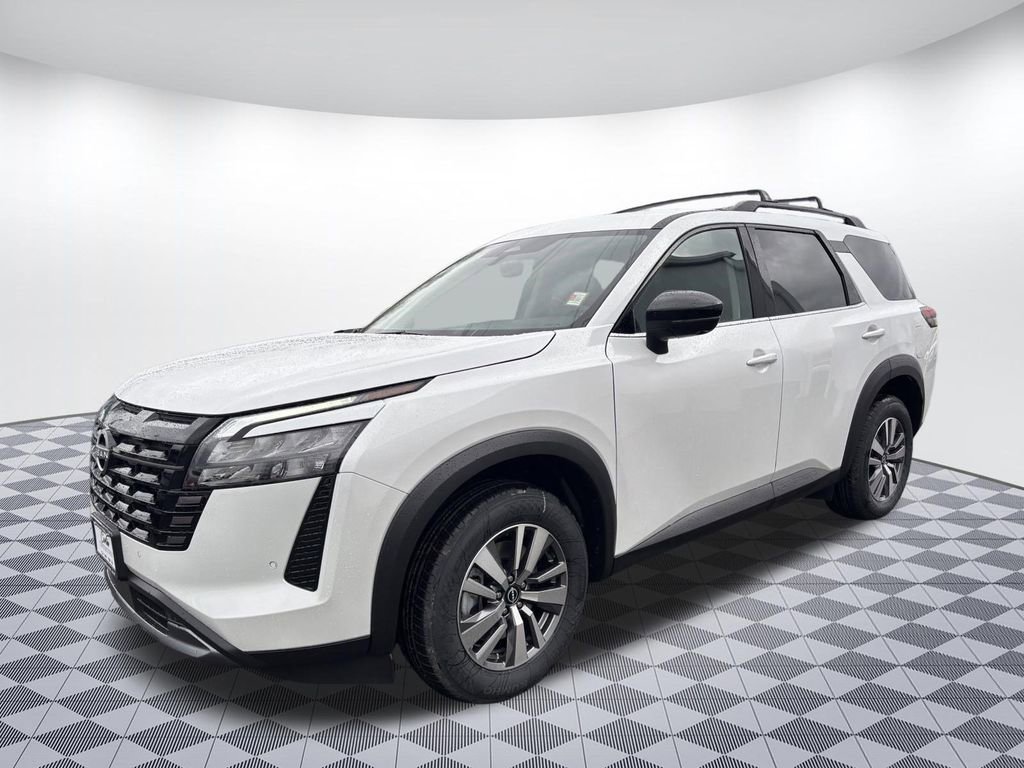 New 2026 Nissan Pathfinder SL image 3