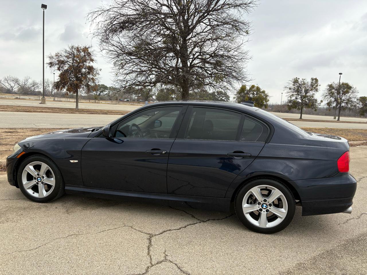 Used 2009 BMW 328i 4dr Sdn 328i image 3