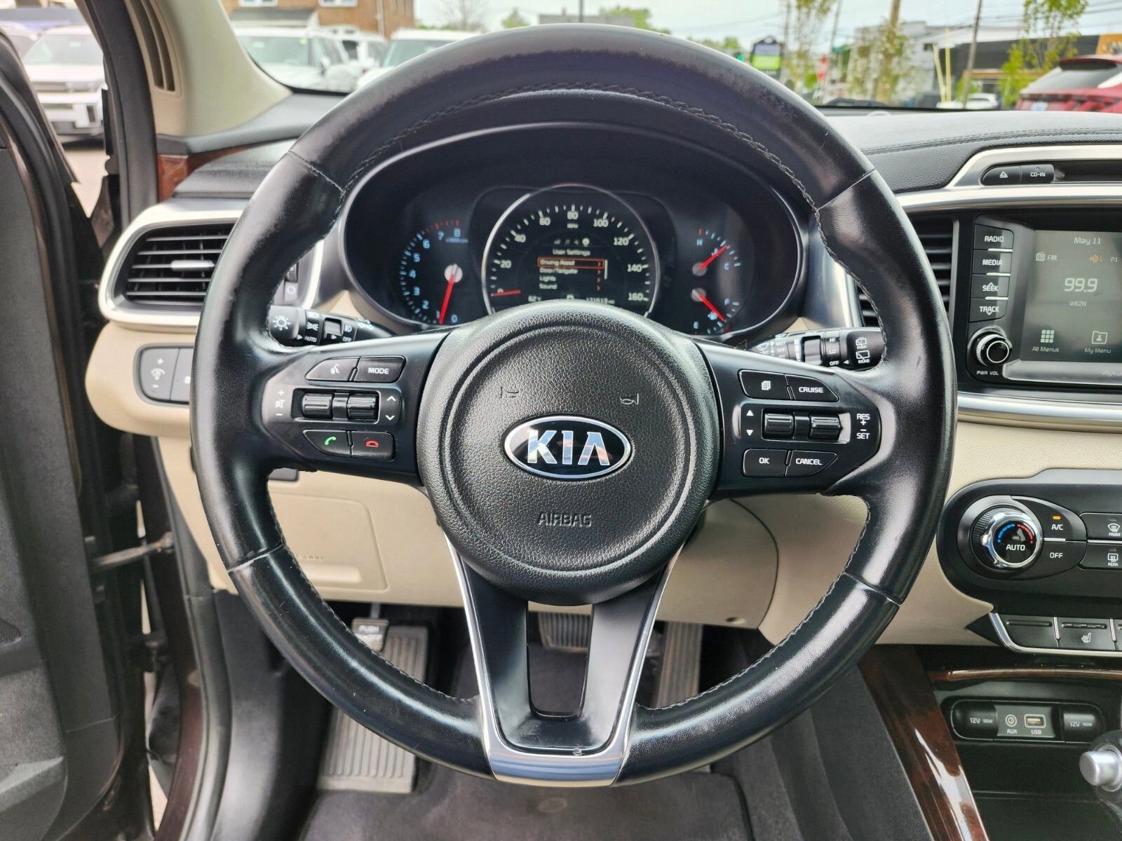 Used 2017 Kia Sorento EX AWD/4WD image 27