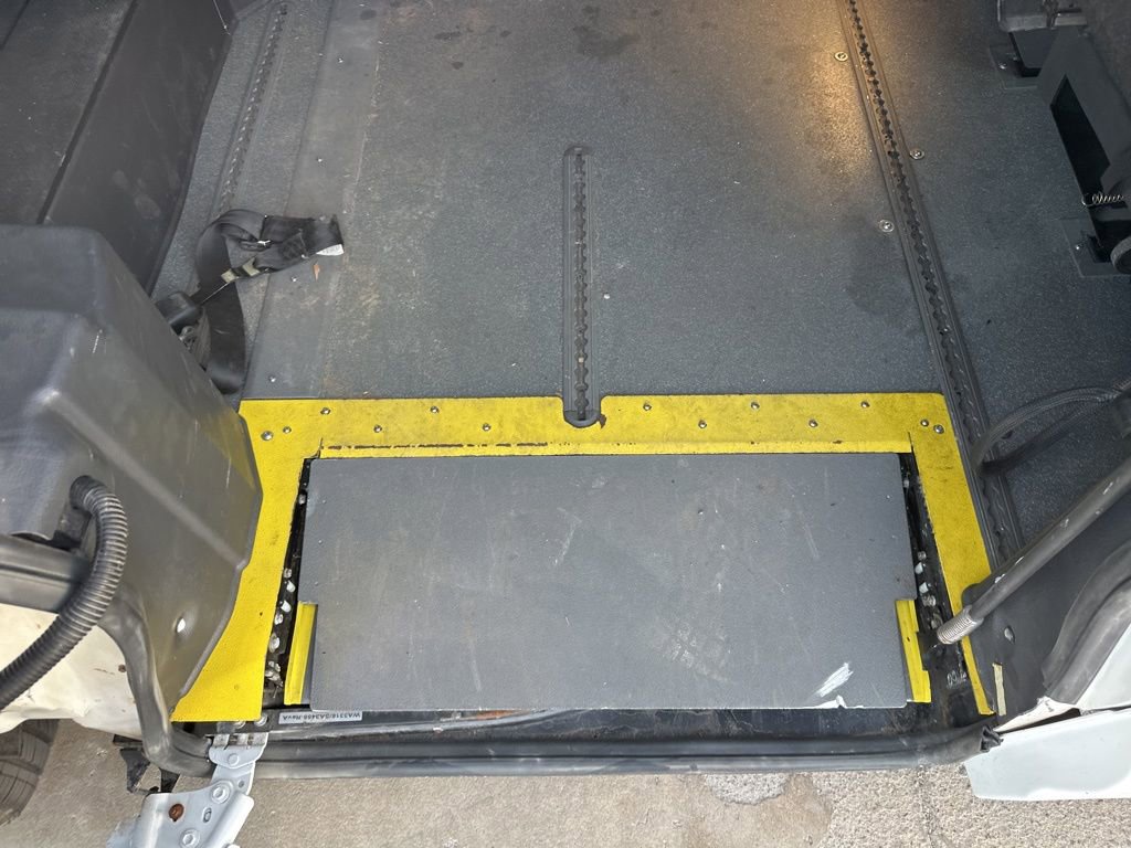 Used 2022 Toyota Sienna LE image 25