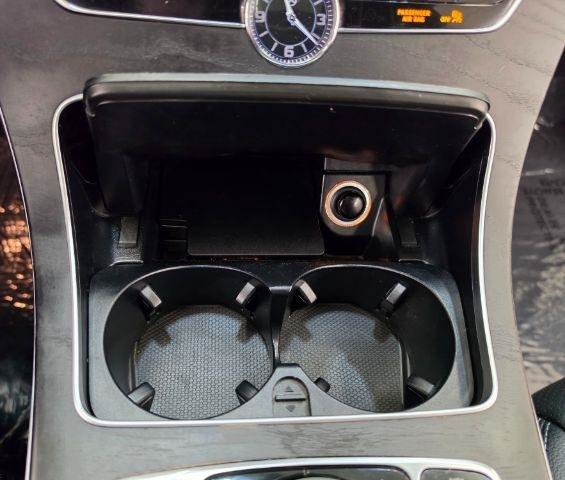 Used 2018 Mercedes-Benz C 300 4MATIC Sedan image 23