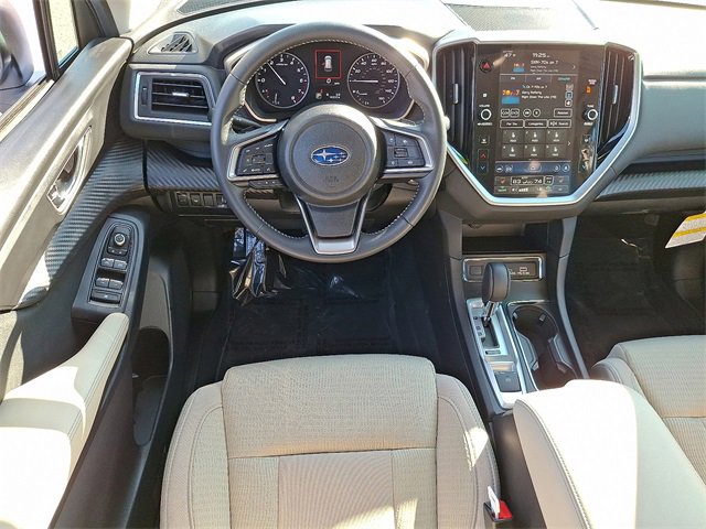 Used 2025 Subaru Ascent Premium image 12