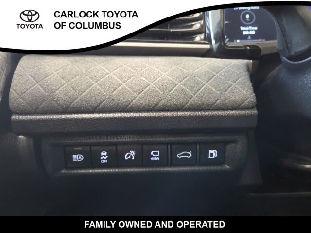 Used 2025 Toyota Camry XLE w/ Premium Plus Package image 24