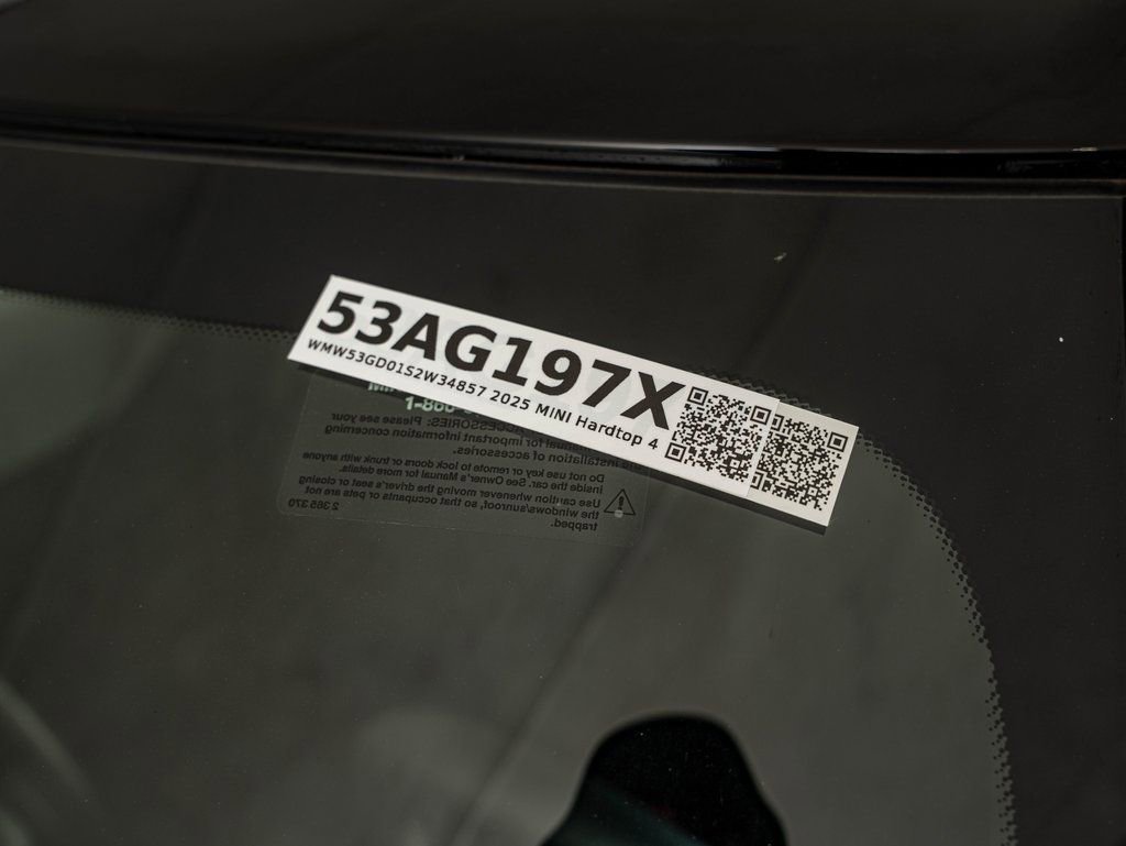 Certified 2025 MINI Cooper S image 9