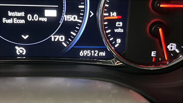 Used 2022 GMC Acadia AT4 w/ Technology Package AWD/4WD image 11