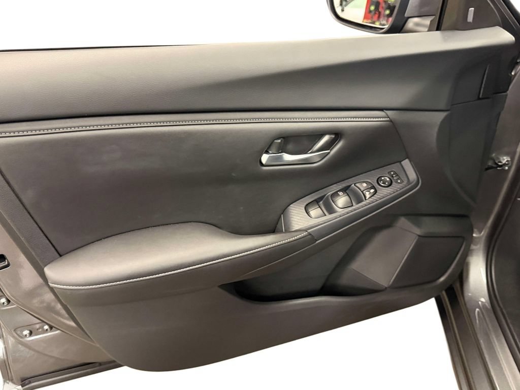 Used 2023 Nissan Sentra SV w/ All-Weather Package FWD image 27