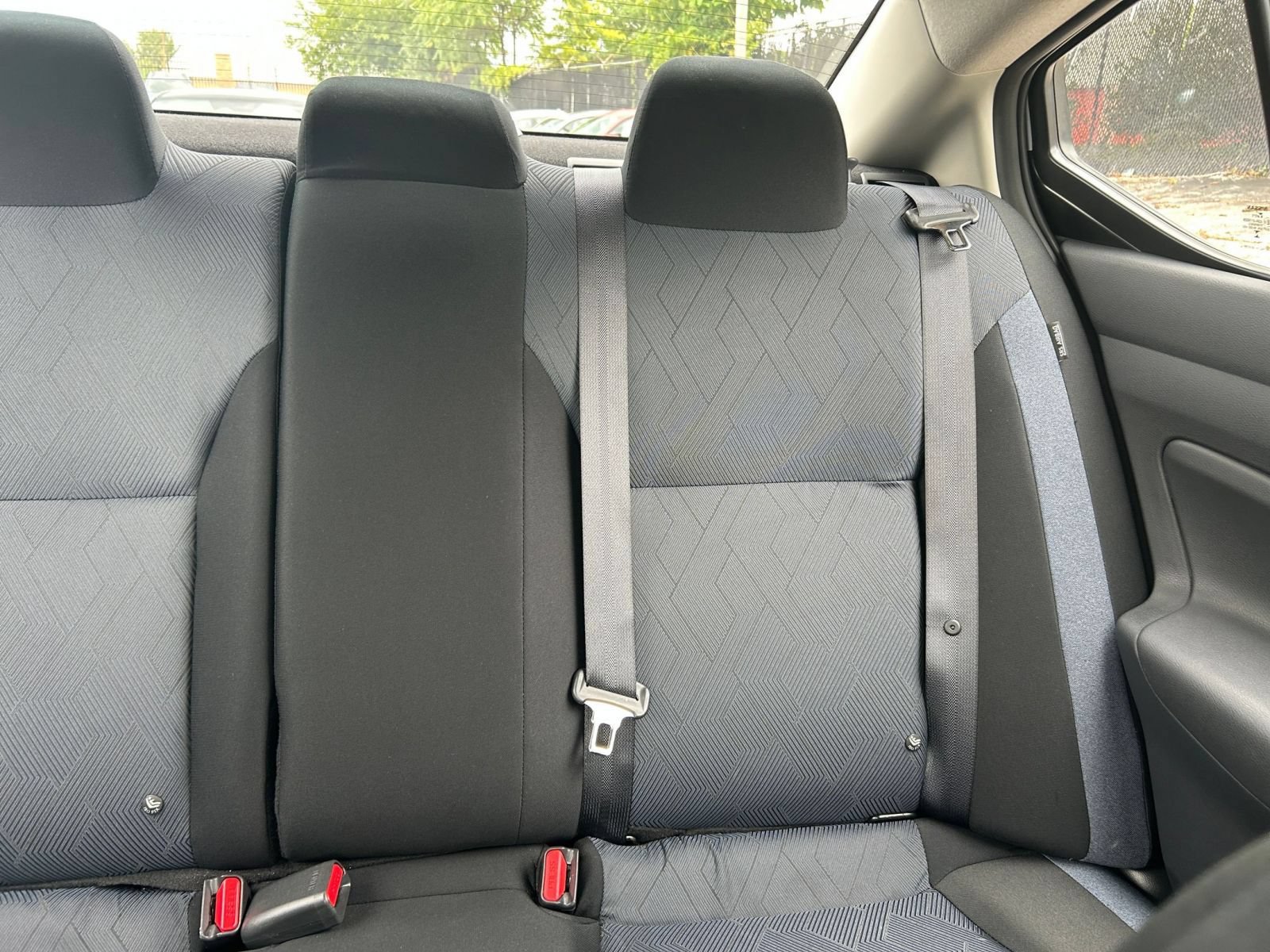 Used 2025 Nissan Versa SV FWD image 32
