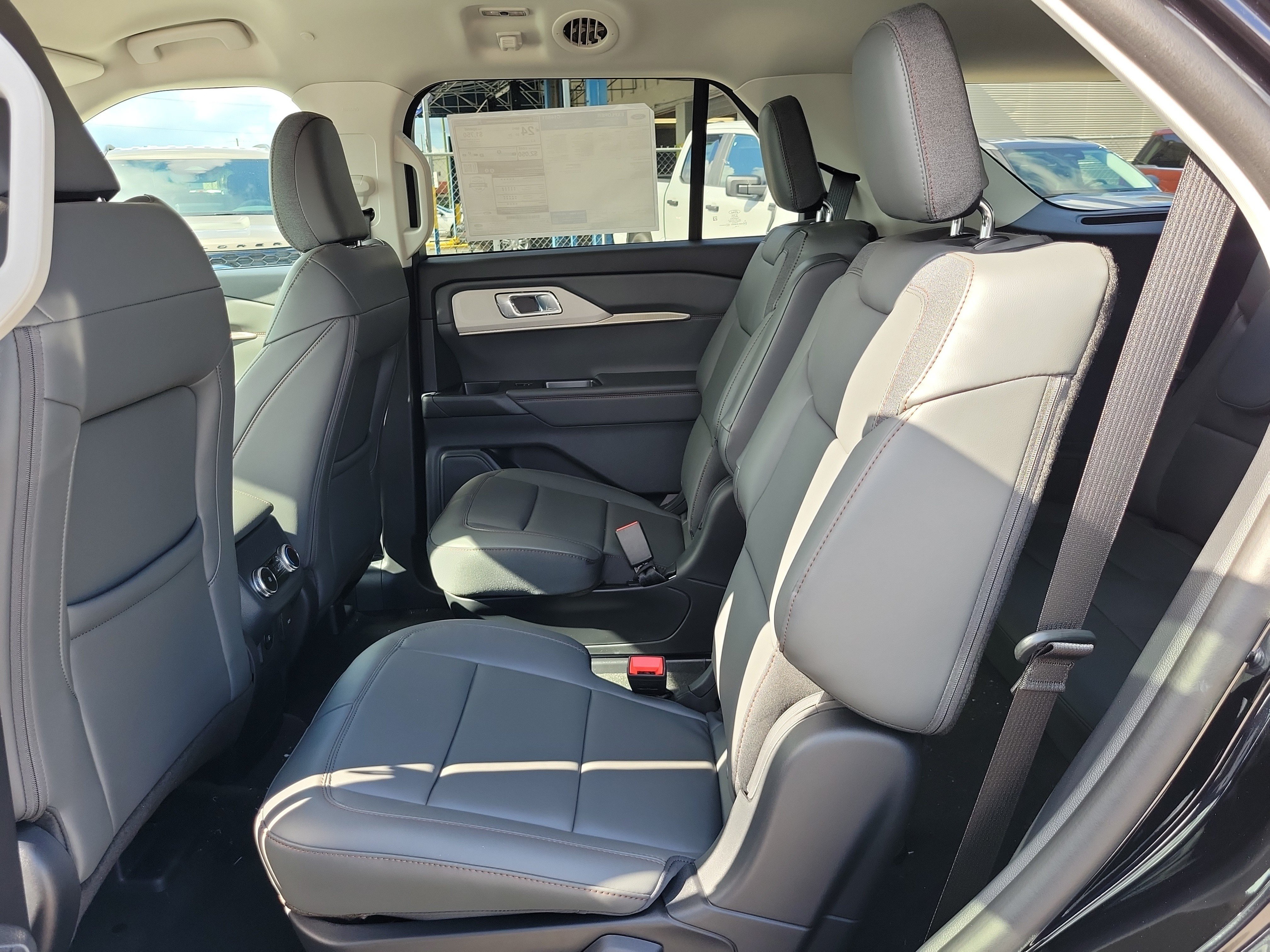 New 2026 Ford Explorer Active w/ Active Comfort Package RWD image 11
