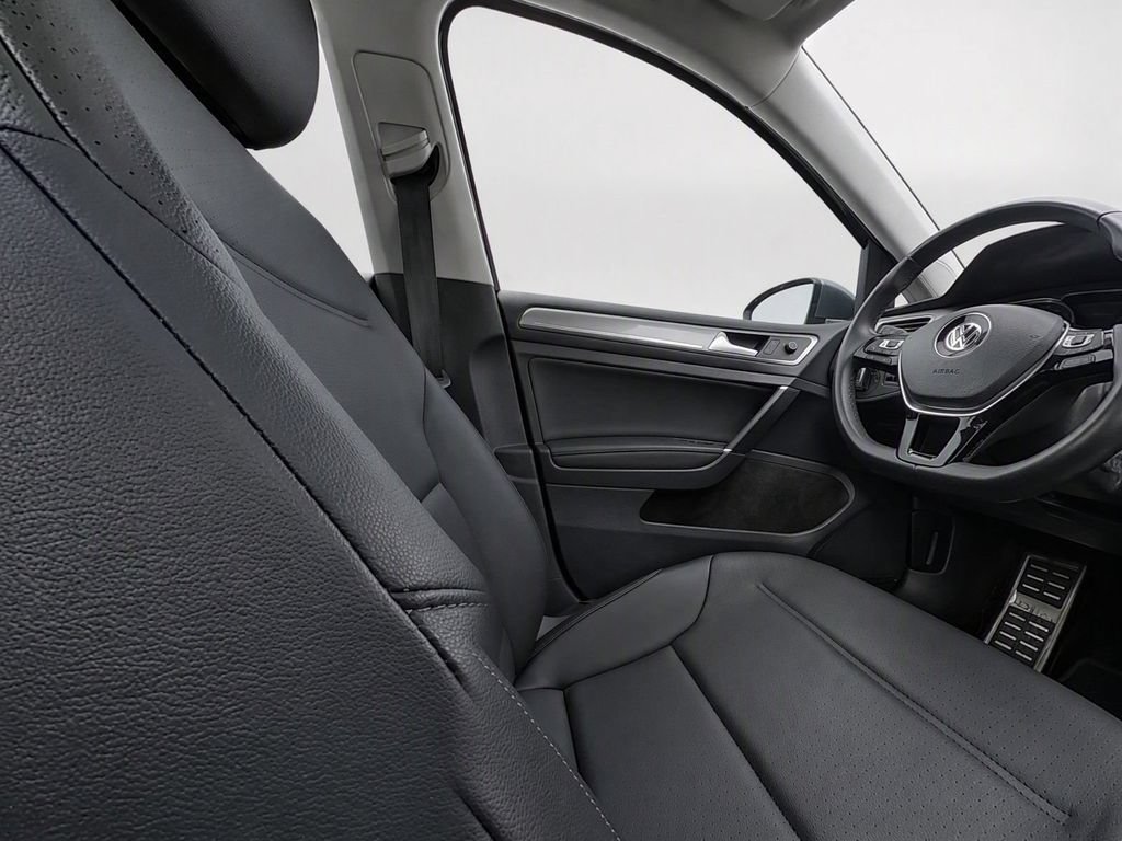 Used 2019 Volkswagen Golf Alltrack SE AWD/4WD image 16