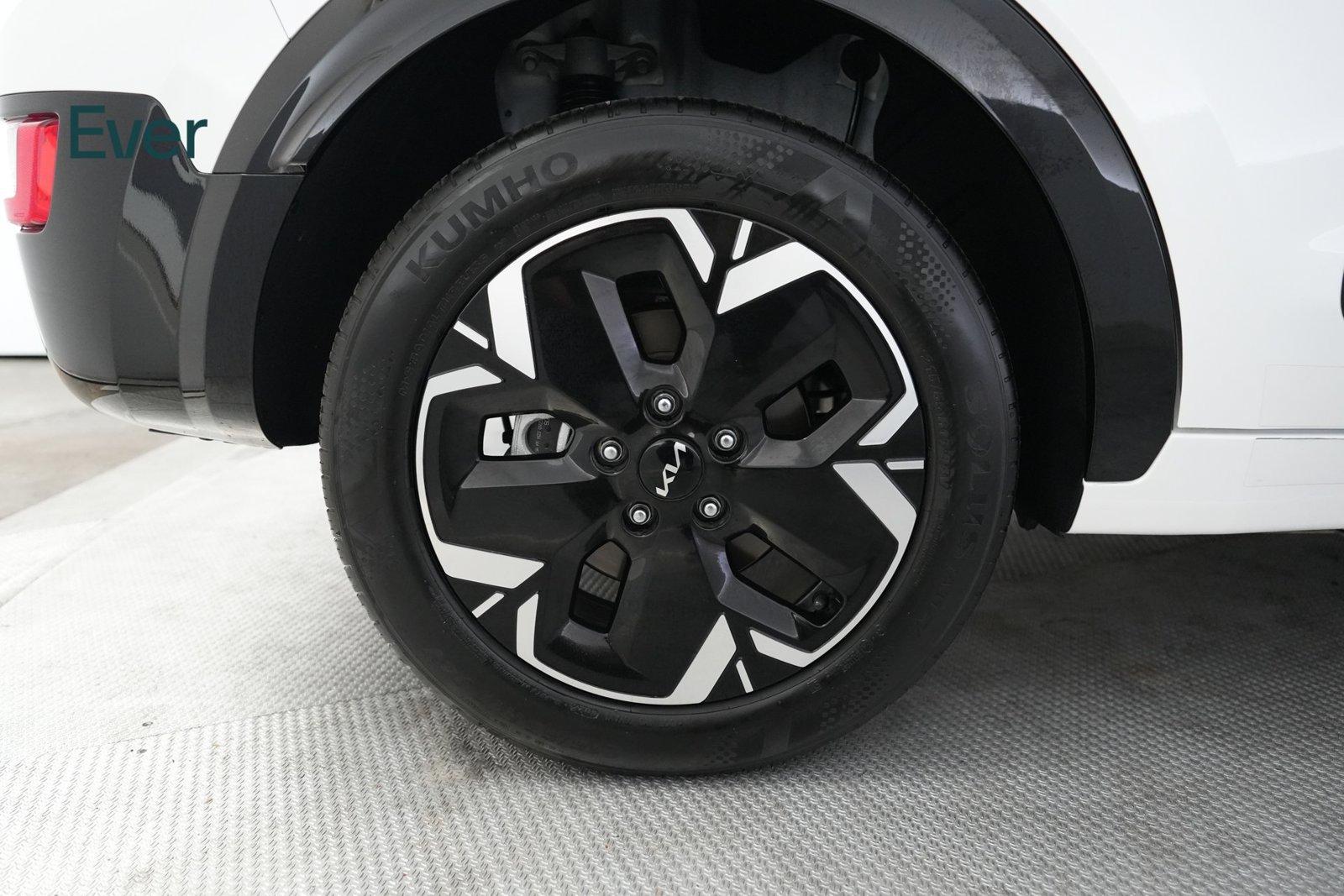 Used 2024 Kia Niro Wind FWD image 21