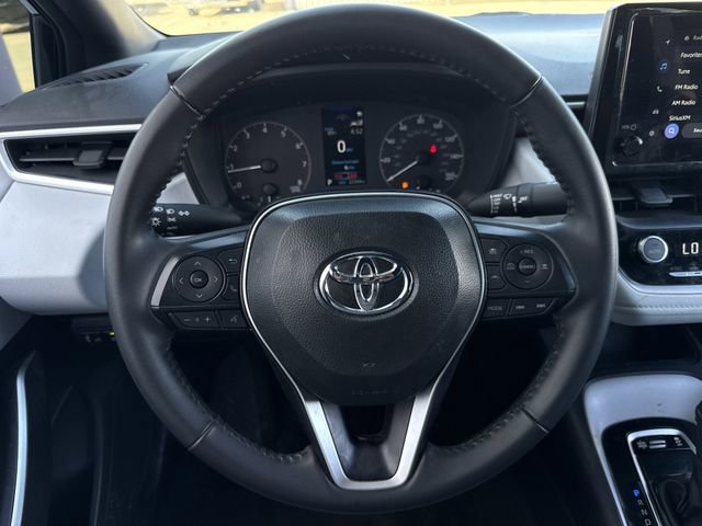 Used 2025 Toyota Corolla SE w/ Convenience Package image 13