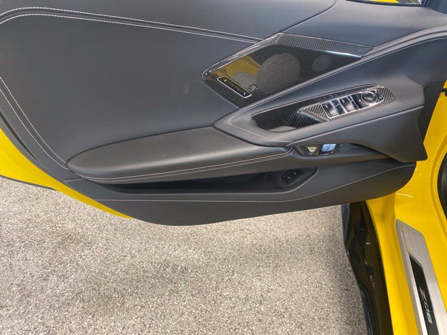 Used 2025 Chevrolet Corvette Z06 RWD image 31