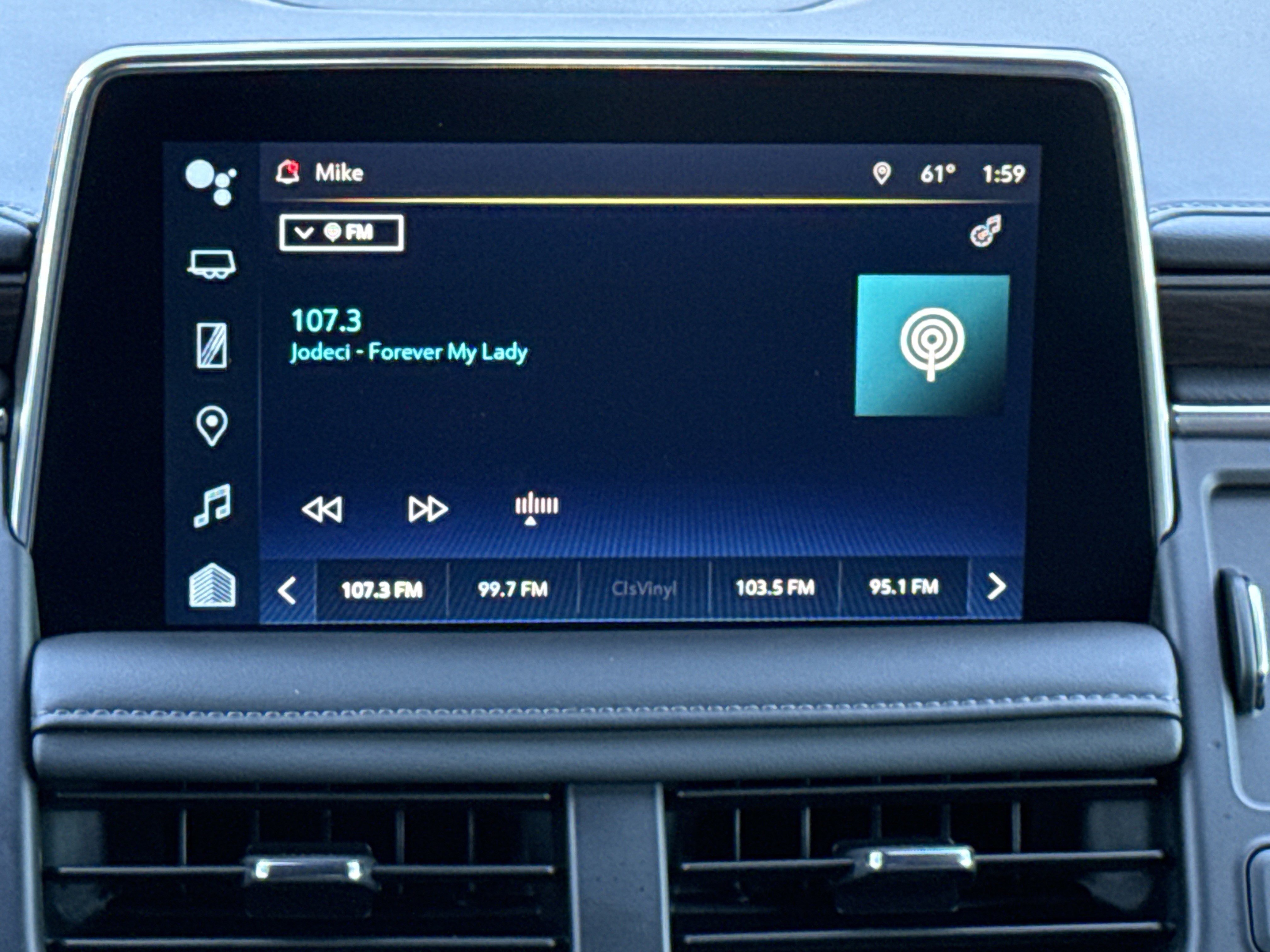 Certified 2023 Chevrolet Tahoe Z71 w/ Luxury Package image 23