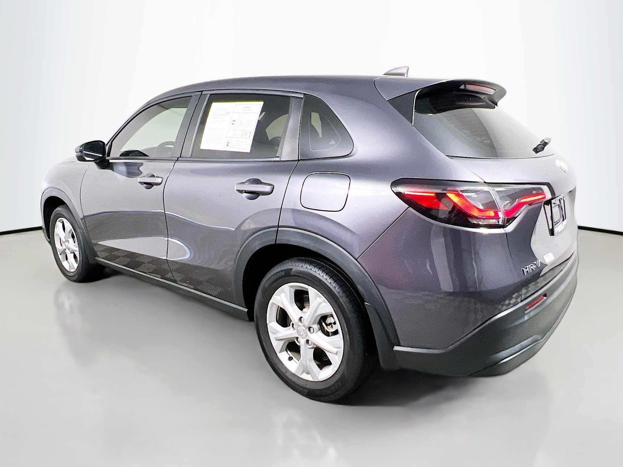Used 2023 Honda HR-V LX image 8