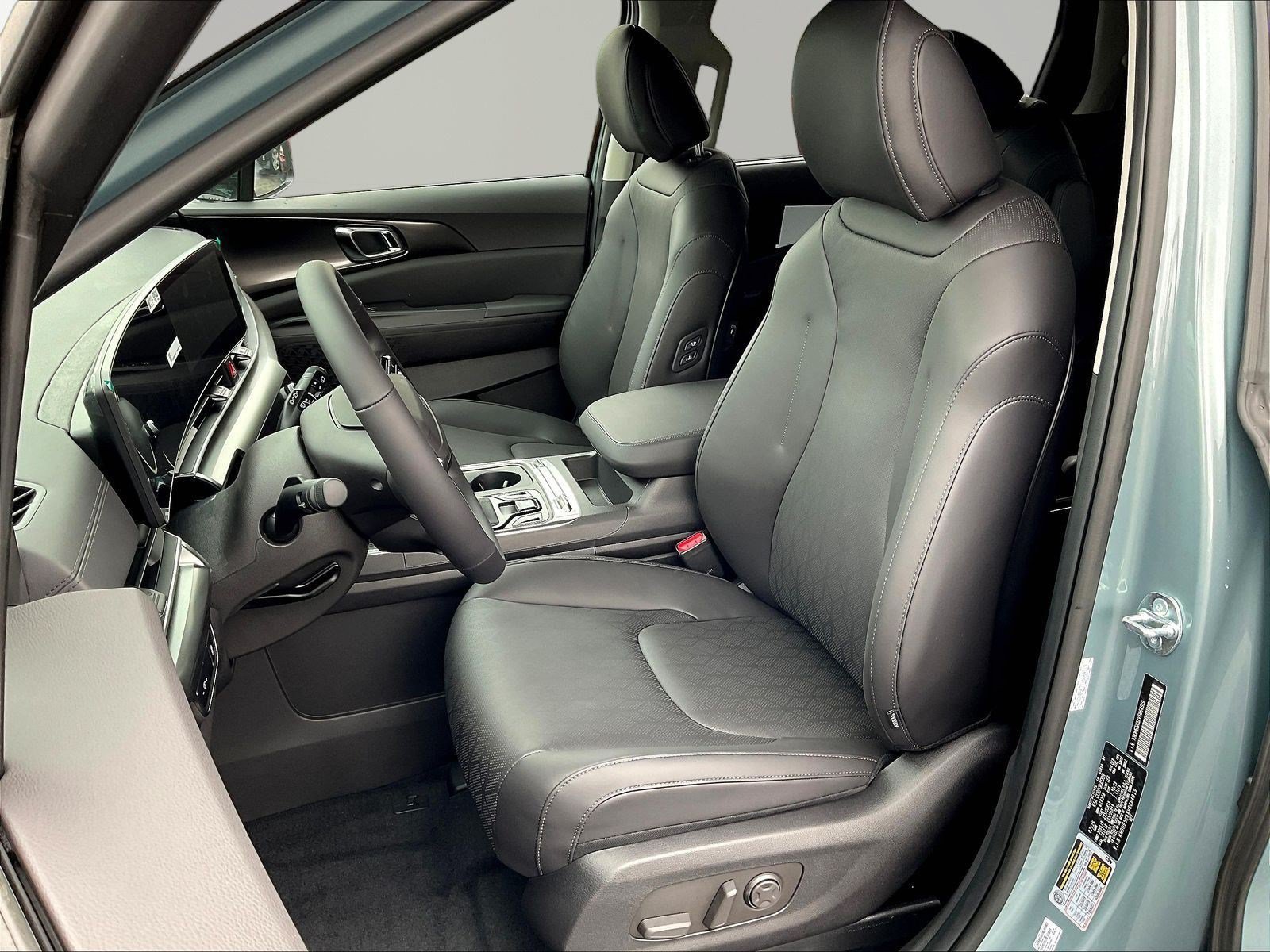 New 2027 Kia Carnival SX FWD image 17